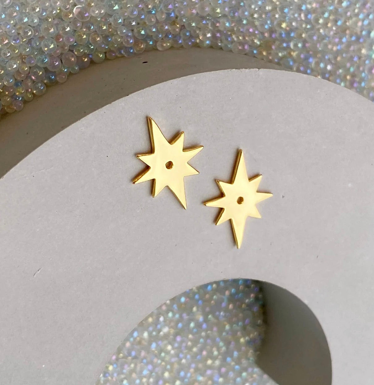 Thin Hoops + Star Plates