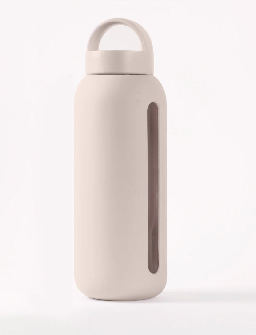 DAY BOTTLE | The Hydration Tracking Water Bottle | 21oz