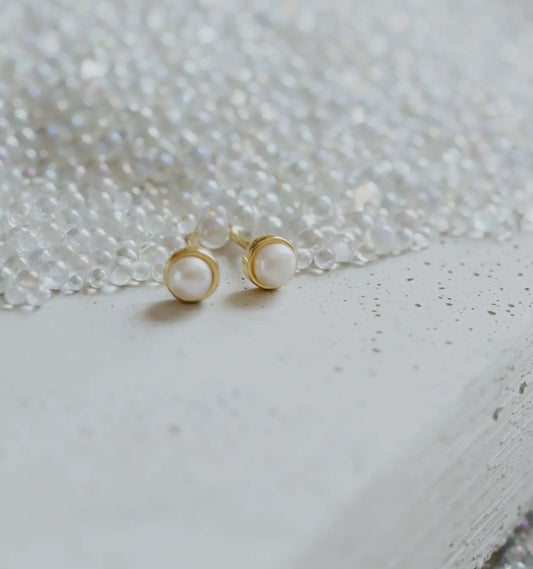 Pearle Stud