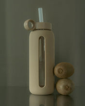 Load image into Gallery viewer, Straw Carry Cap - For The 21 oz Bottle Only
